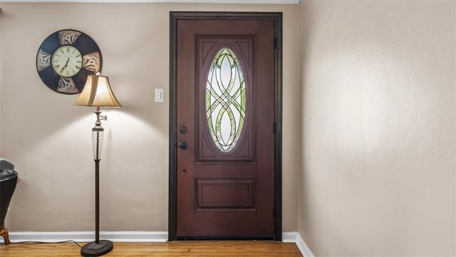 341 E MCMURRAY RD, Peters Twp, PA 15317