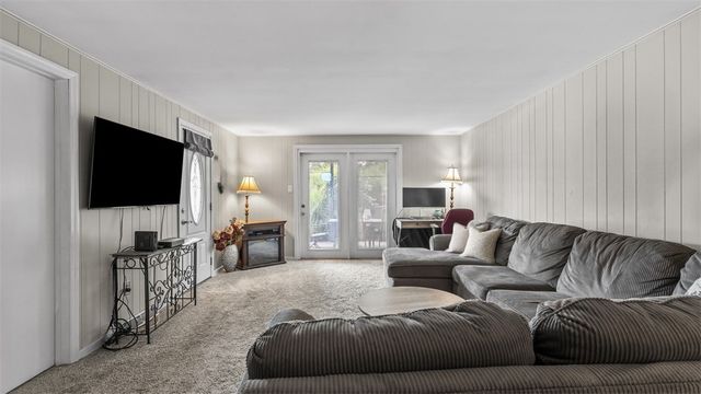 341 E MCMURRAY RD, Peters Twp, PA 15317