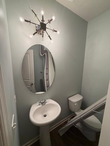 1309 Shadow Creek Curve, Eagan, MN 55123