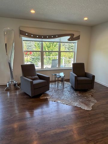 1309 Shadow Creek Curve, Eagan, MN 55123