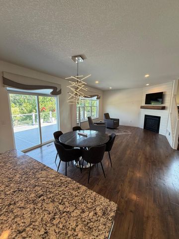 1309 Shadow Creek Curve, Eagan, MN 55123