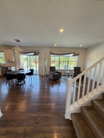 1309 Shadow Creek Curve, Eagan, MN 55123