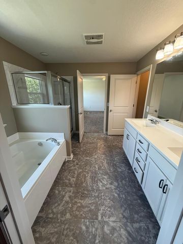 1309 Shadow Creek Curve, Eagan, MN 55123