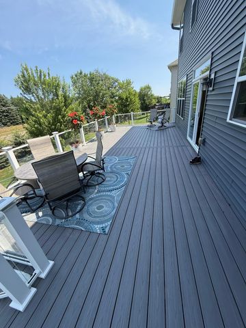 1309 Shadow Creek Curve, Eagan, MN 55123