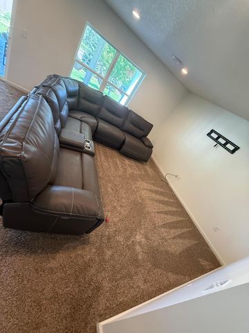 1309 Shadow Creek Curve, Eagan, MN 55123