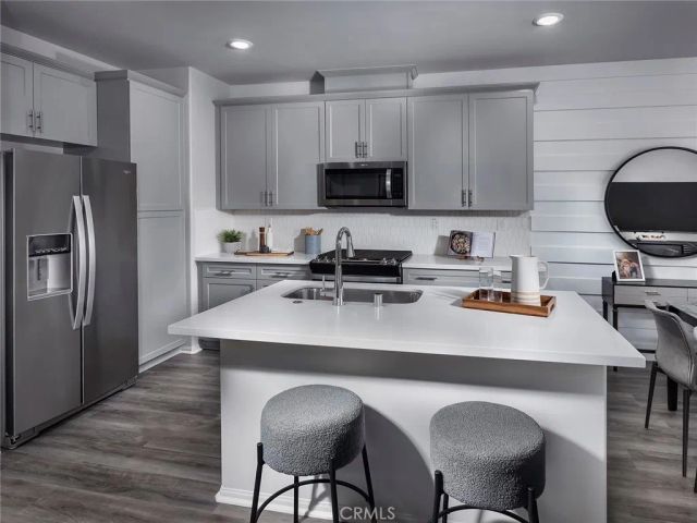 551 Toledo Way, Oceanside, CA 92057