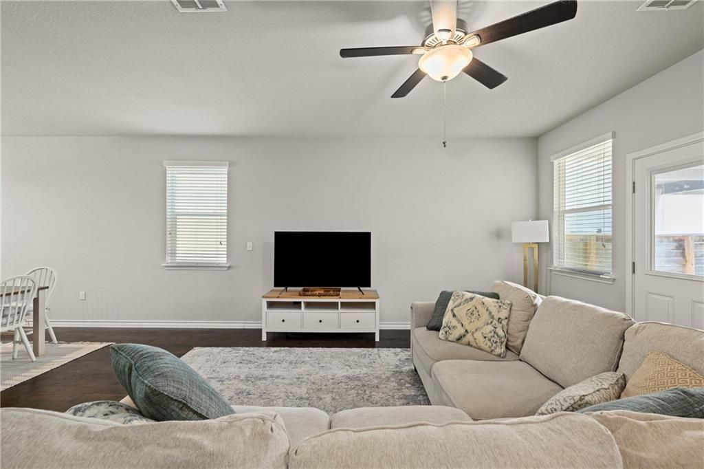 5308 Golden Canary LN, Austin, TX 78723