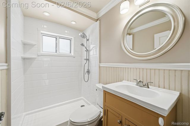 28184 Elmira Street, Livonia, MI 48150