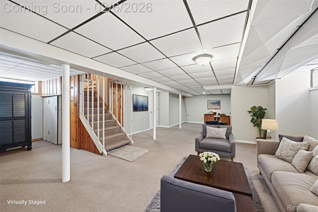 28184 Elmira Street, Livonia, MI 48150