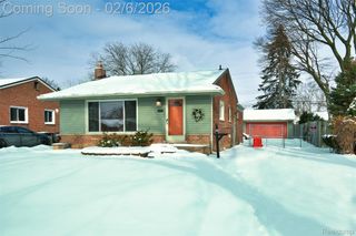 28184 Elmira Street, Livonia, MI 48150