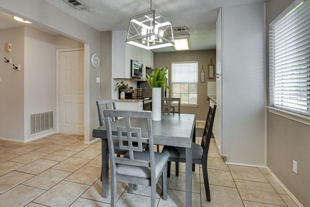 6713 Windwillow Drive, Fort Worth, TX 76137