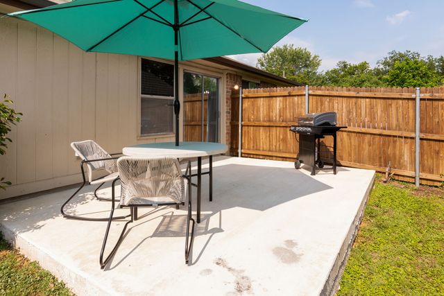 6713 Windwillow Drive, Fort Worth, TX 76137