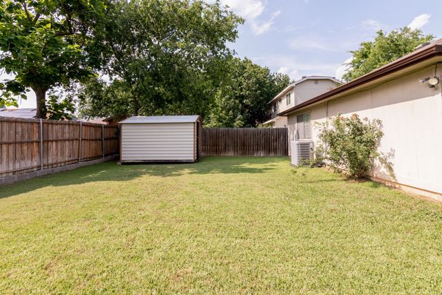 6713 Windwillow Drive, Fort Worth, TX 76137
