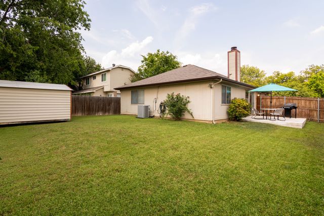 6713 Windwillow Drive, Fort Worth, TX 76137