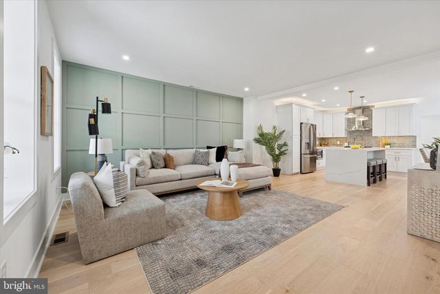 409 MARTIN ST, Philadelphia, PA 19128