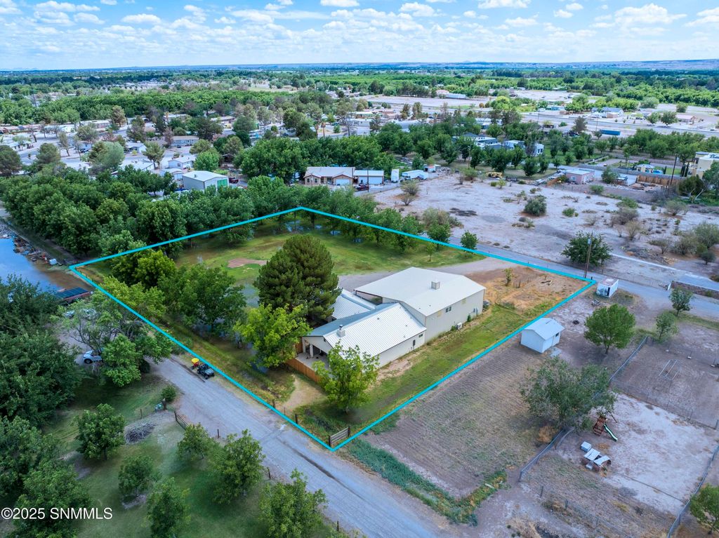 653 W Taylor Road, Las Cruces, NM 88007