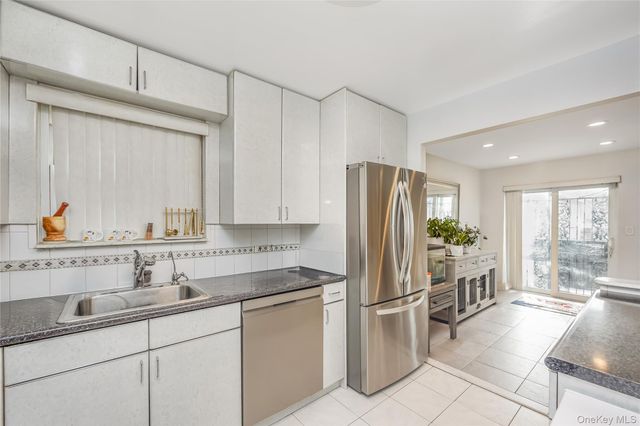 7159 58th Road, Maspeth, NY 11378