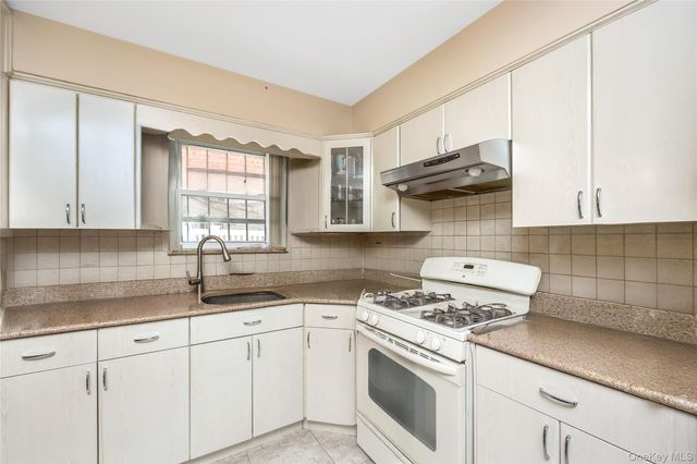 7159 58th Road, Maspeth, NY 11378