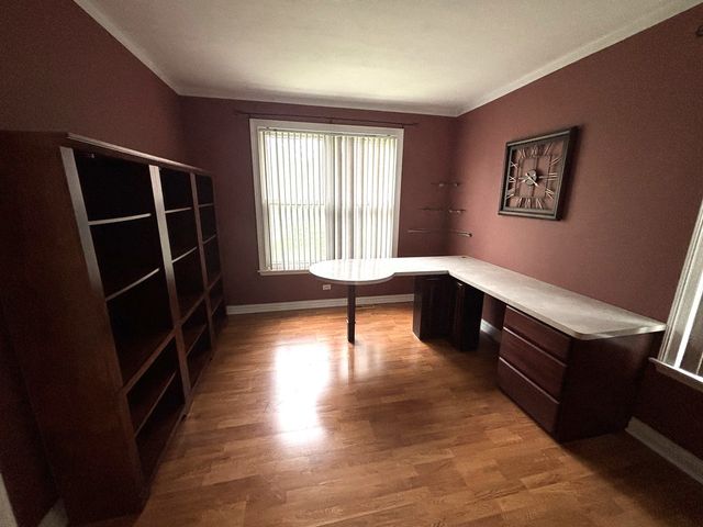 375 W Devon Avenue, Roselle, IL 60172