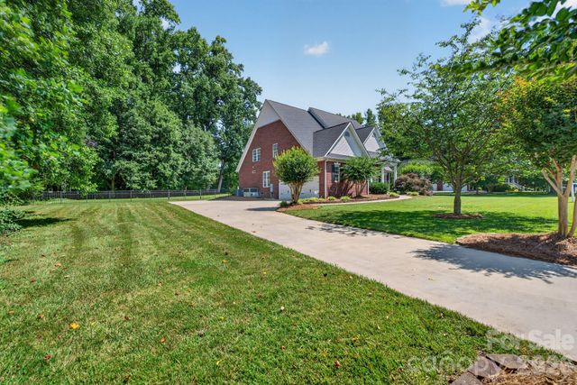 932 Gristmill Drive, Rock Hill, SC 29732