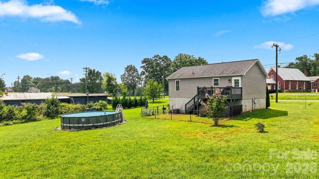 4548 Bethel Church Road, Hickory, NC 28602