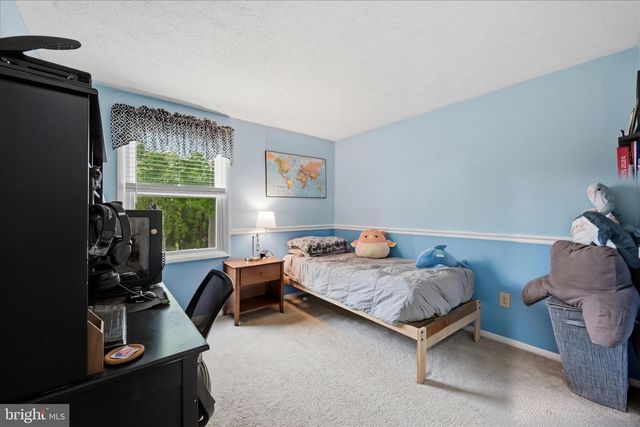 3824 BEECH DOWN DR, Chantilly, VA 20151