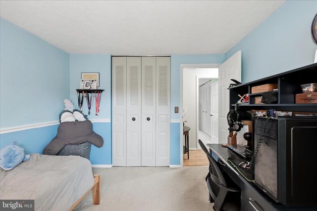 3824 BEECH DOWN DR, Chantilly, VA 20151