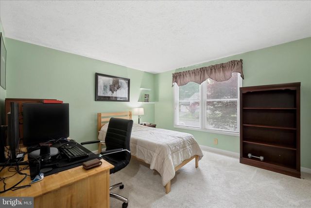 3824 BEECH DOWN DR, Chantilly, VA 20151