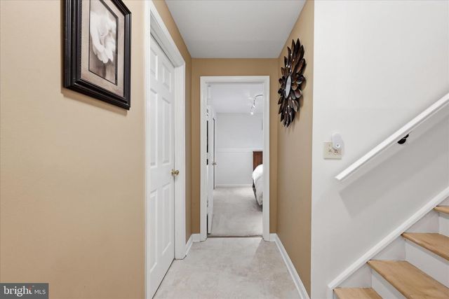 3824 BEECH DOWN DR, Chantilly, VA 20151