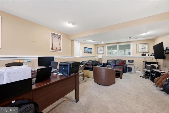3824 BEECH DOWN DR, Chantilly, VA 20151