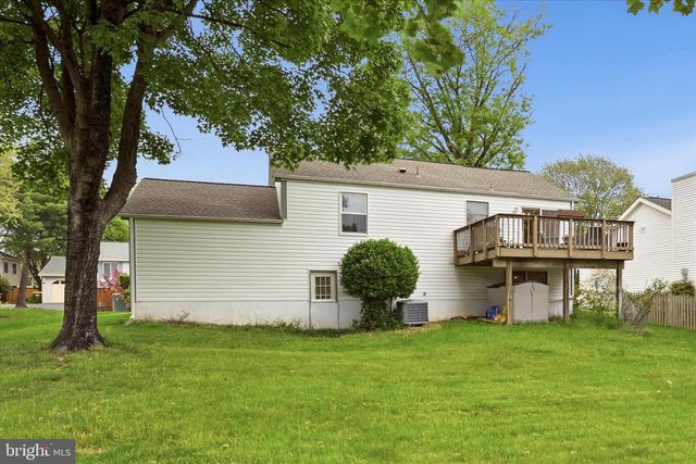 3824 BEECH DOWN DR, Chantilly, VA 20151