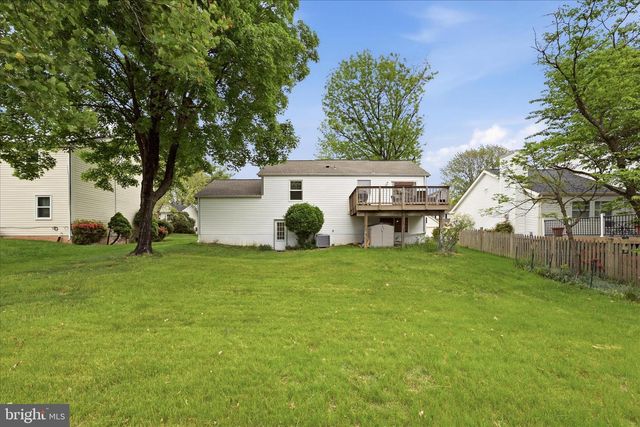 3824 BEECH DOWN DR, Chantilly, VA 20151