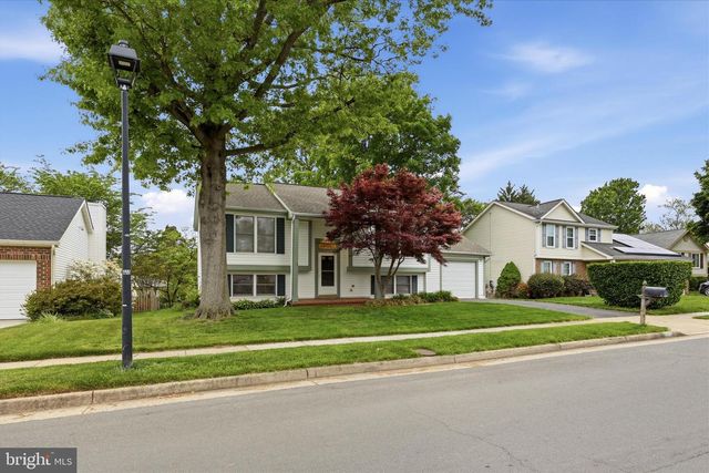 3824 BEECH DOWN DR, Chantilly, VA 20151