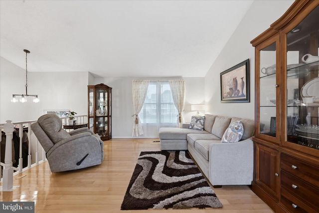3824 BEECH DOWN DR, Chantilly, VA 20151