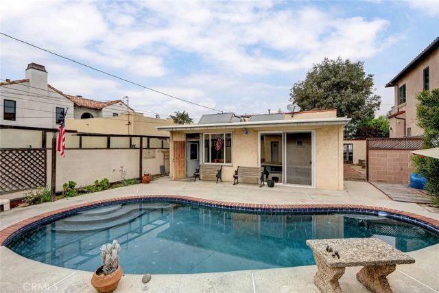 222 Avenue D, Redondo Beach, CA 90277