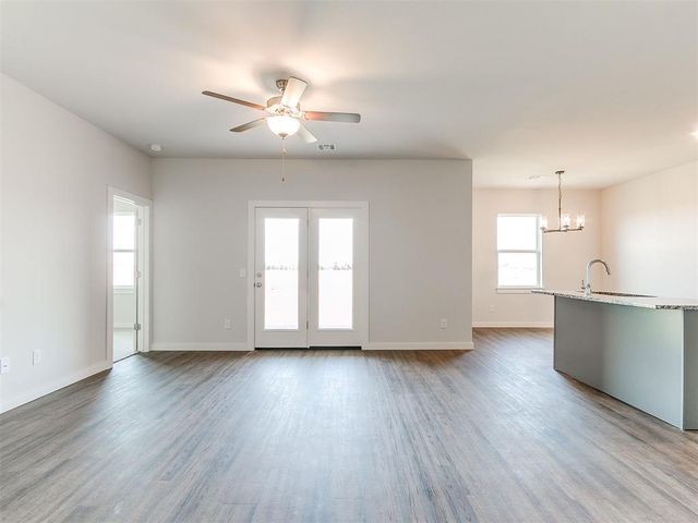 1713 Oak Way, Tuttle, OK 73089