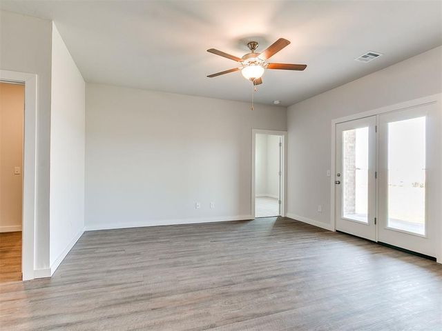 1713 Oak Way, Tuttle, OK 73089