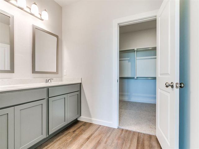 1713 Oak Way, Tuttle, OK 73089