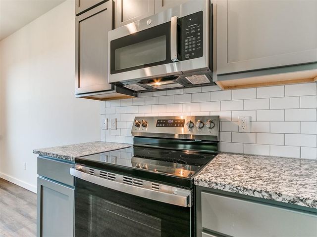1713 Oak Way, Tuttle, OK 73089