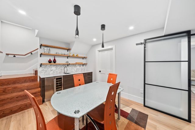 300 Elliot Street 2, Newton, MA 02464