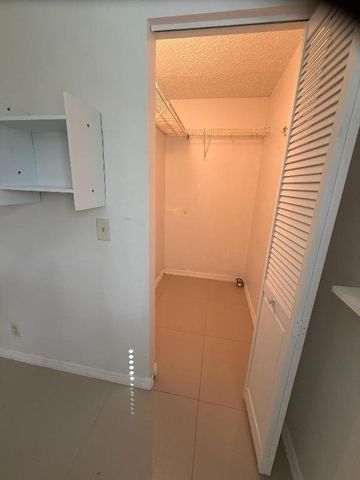 5930 Whispering Pine Way B-1, Greenacres, FL 33463