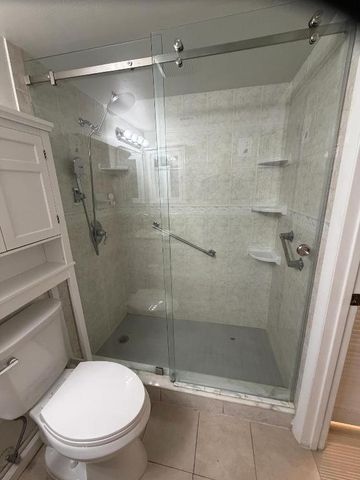 5930 Whispering Pine Way B-1, Greenacres, FL 33463