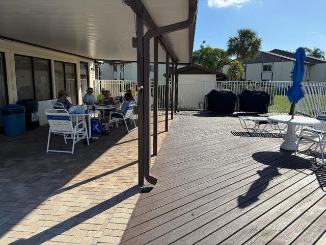 5930 Whispering Pine Way B-1, Greenacres, FL 33463