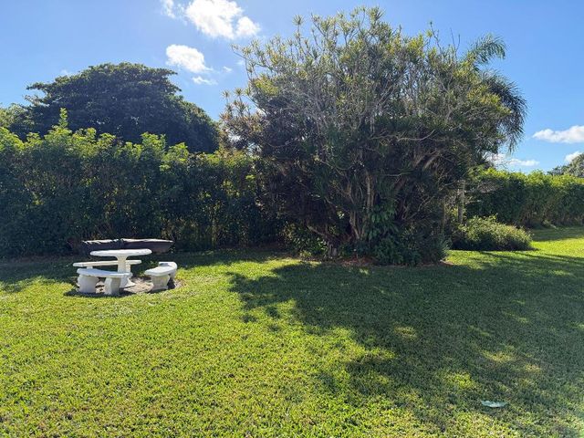 5930 Whispering Pine Way B-1, Greenacres, FL 33463