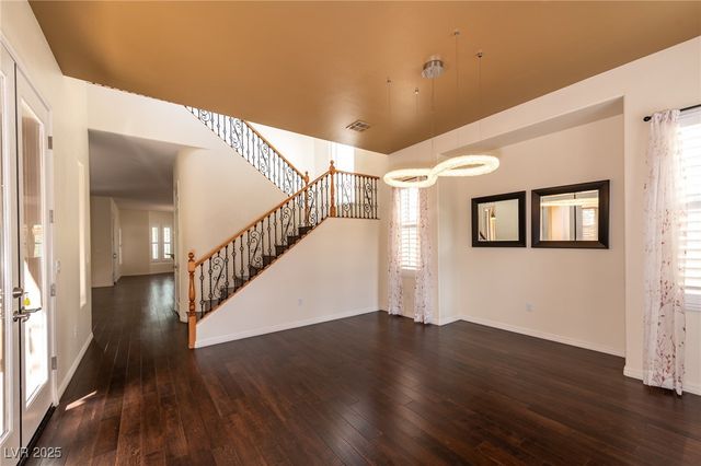 2057 Orchard Mist Street, Las Vegas, NV 89135