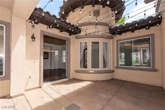 2057 Orchard Mist Street, Las Vegas, NV 89135