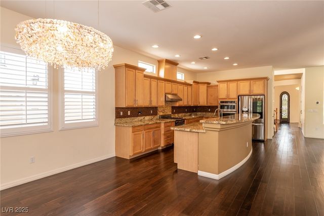 2057 Orchard Mist Street, Las Vegas, NV 89135