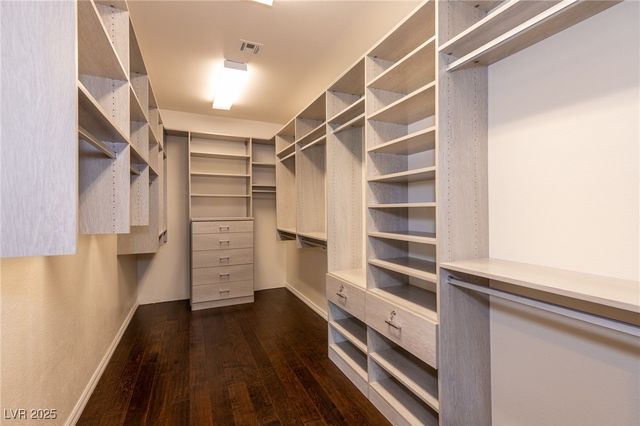 2057 Orchard Mist Street, Las Vegas, NV 89135