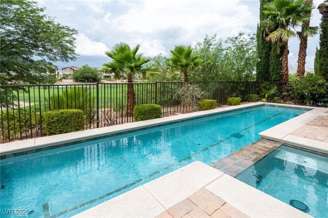 2057 Orchard Mist Street, Las Vegas, NV 89135