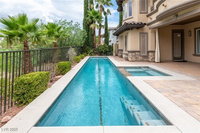 2057 Orchard Mist Street, Las Vegas, NV 89135